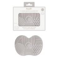 Danielle Creations Travel Make-up Brushes with Silicone Cover